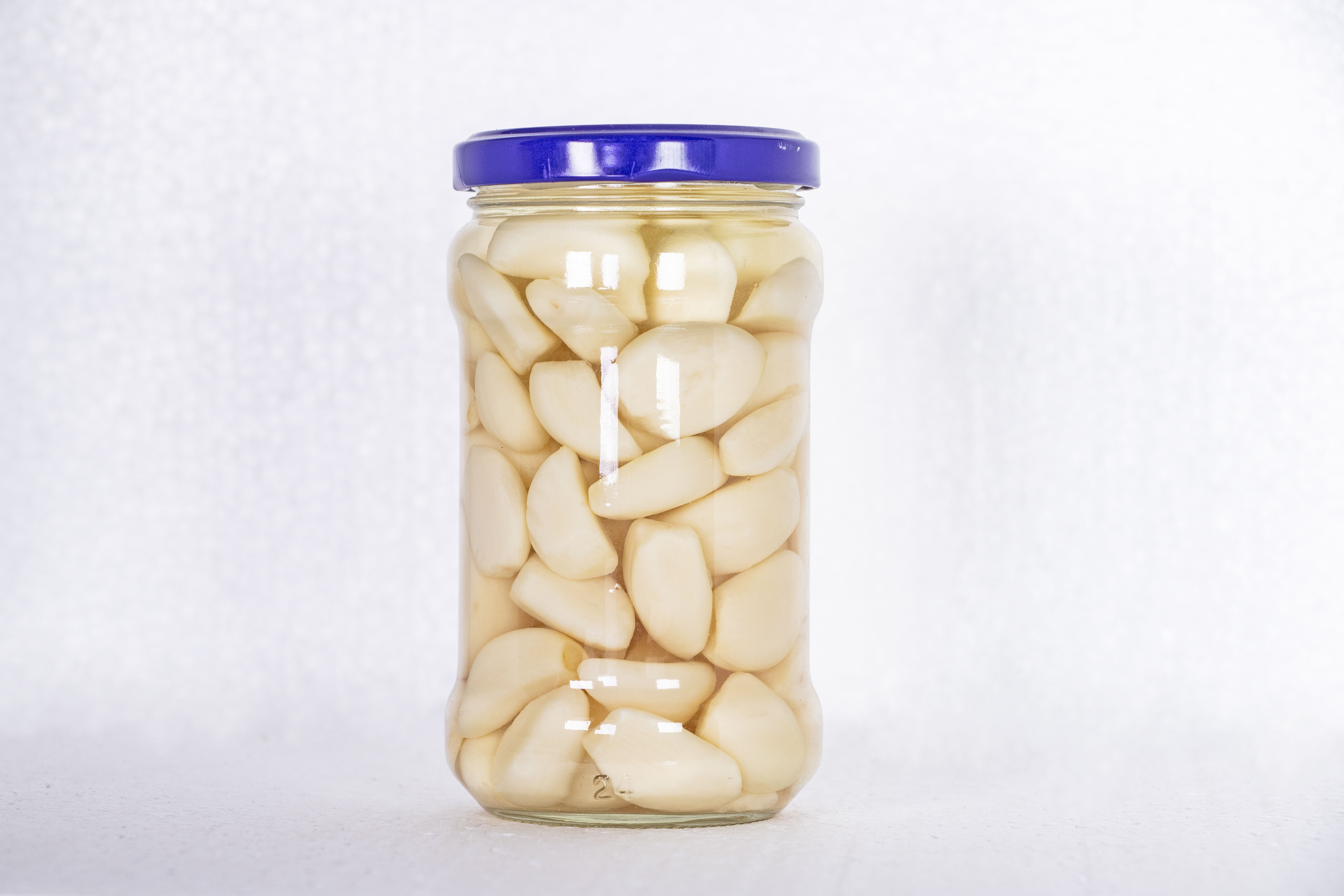 GARLIC CLOVES IN WATER-283g-300g